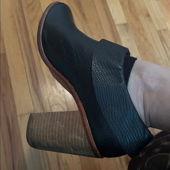 Black Leather Fiel Ankle Boots - Picture 3 of 6